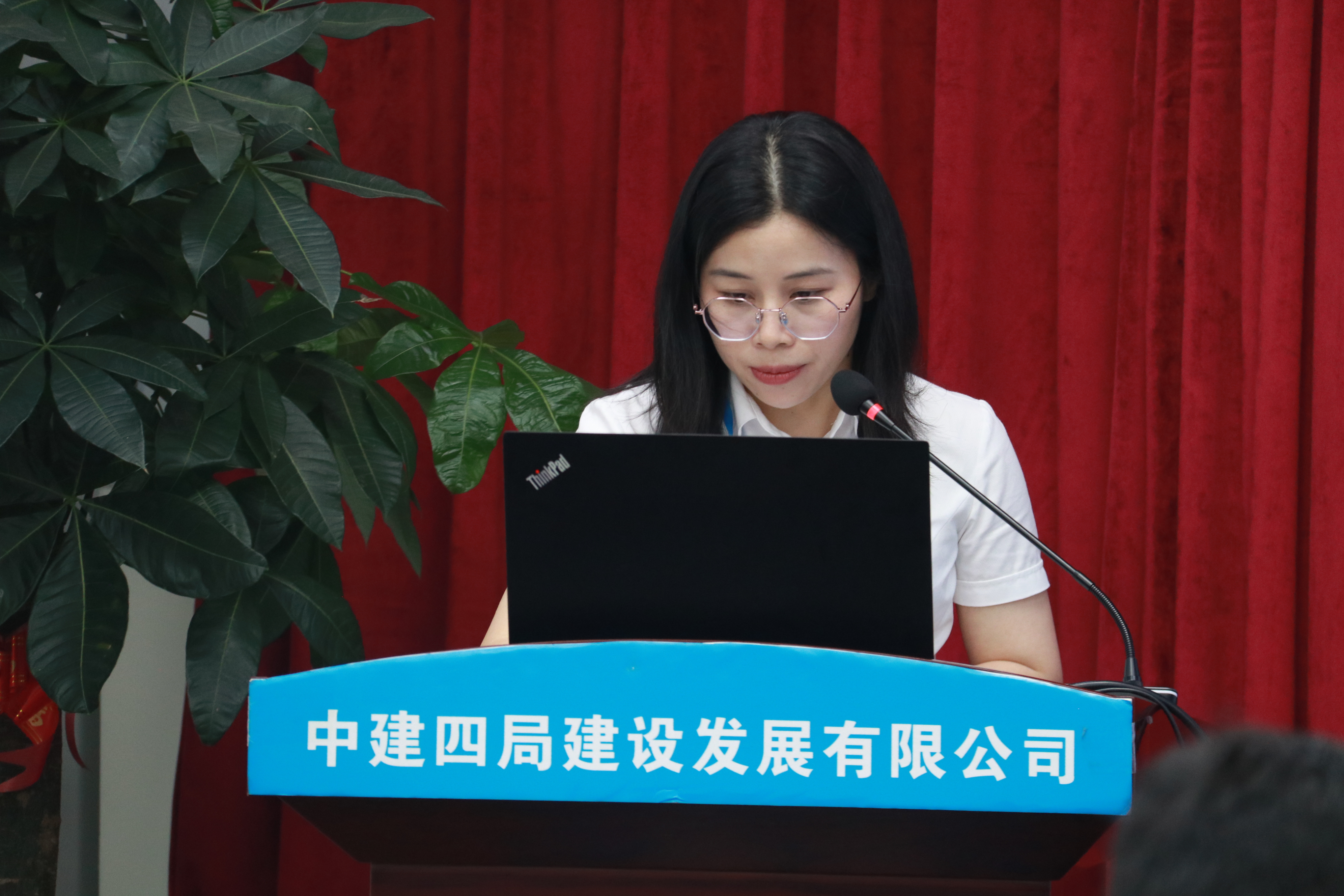 林丽琼.JPG
