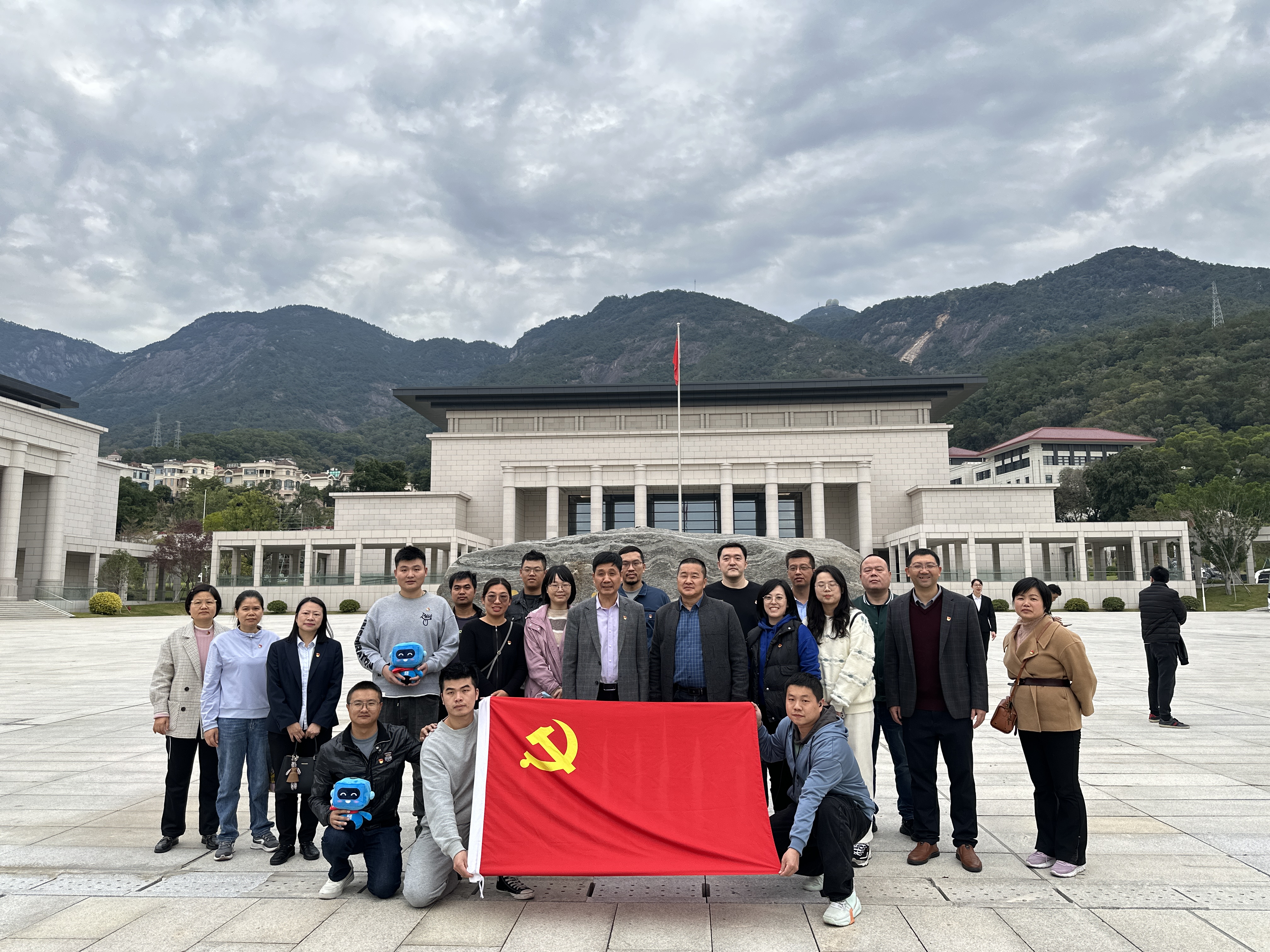 福州地铁项目与马尾区住建局开展联建共建活动.jpg