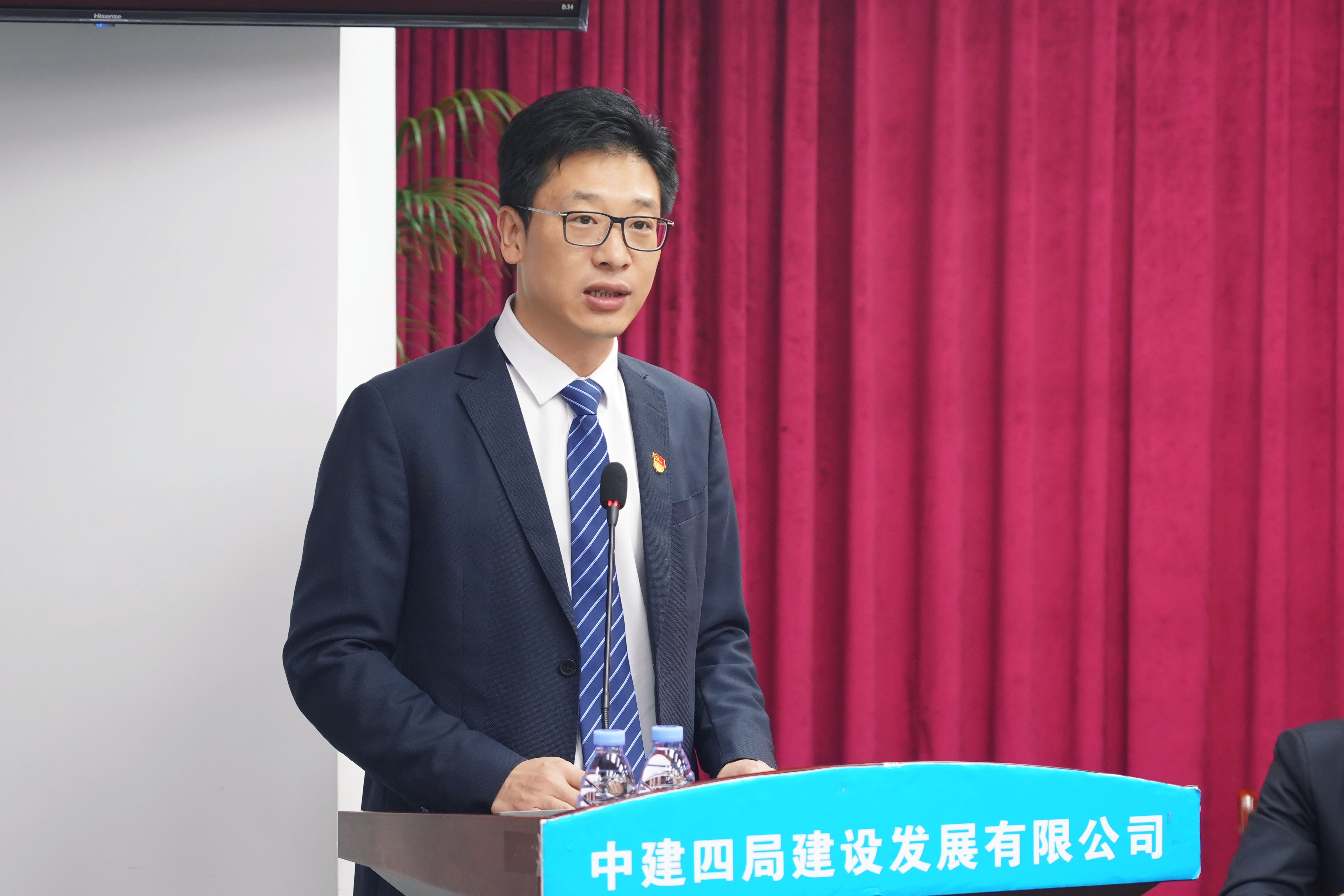 姜少伟2.jpg