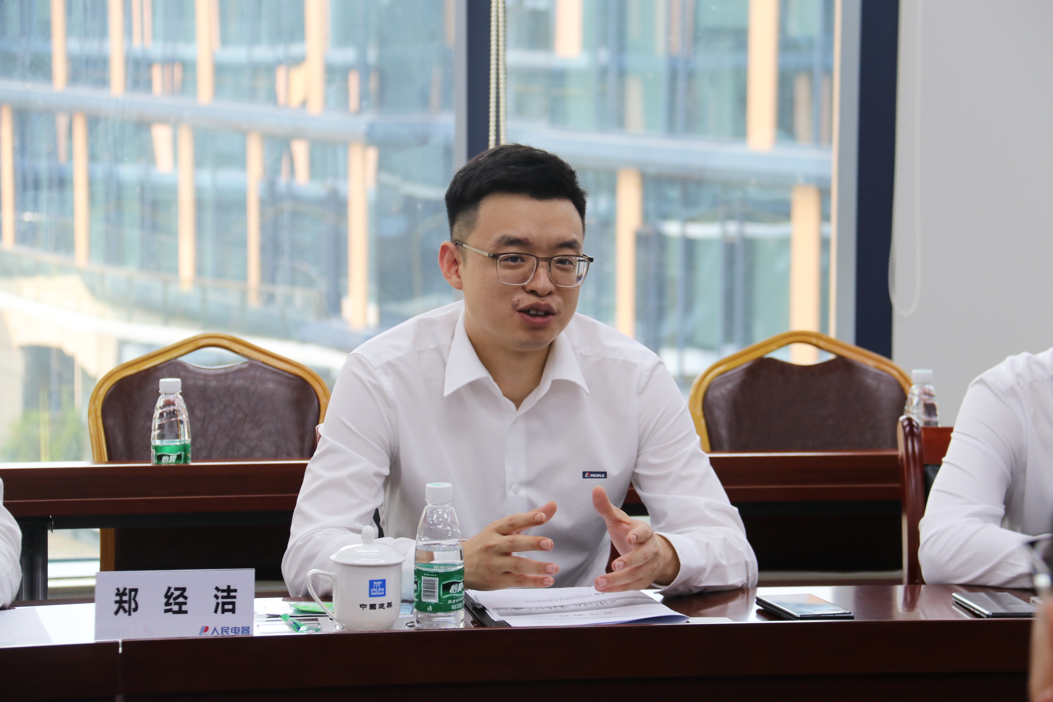【建设发展供应链公司】20220901【小消息】公司与人民电器集团有限公司签署战略框架合作协议，附图3.JPG