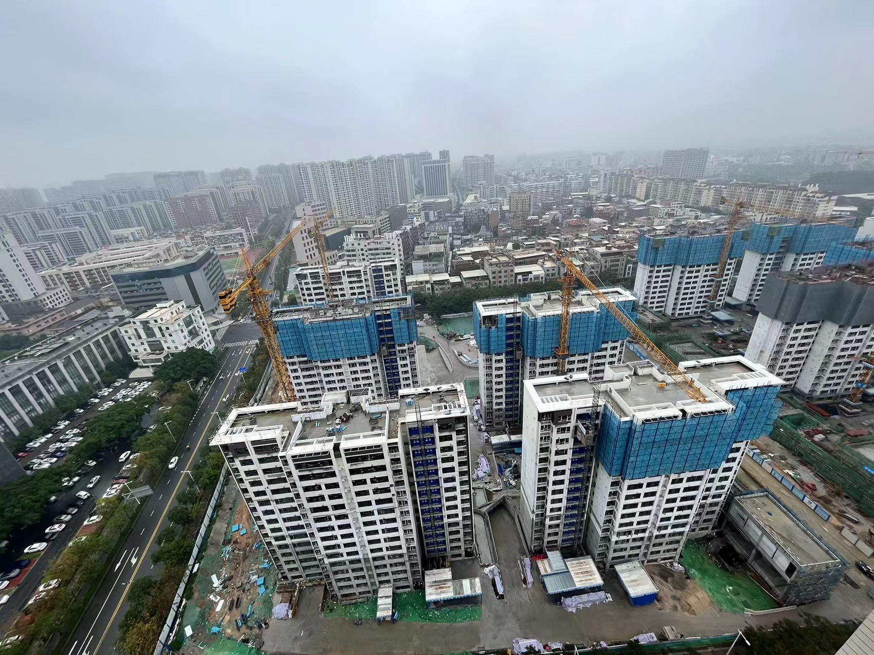 【建设发展总承包公司】20220507【工程动态】总承包公司晋江万科金域国际项目主体结构全面封顶，附图1.jpg